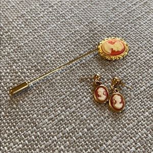 Set ! Cameo Pin and earrings!